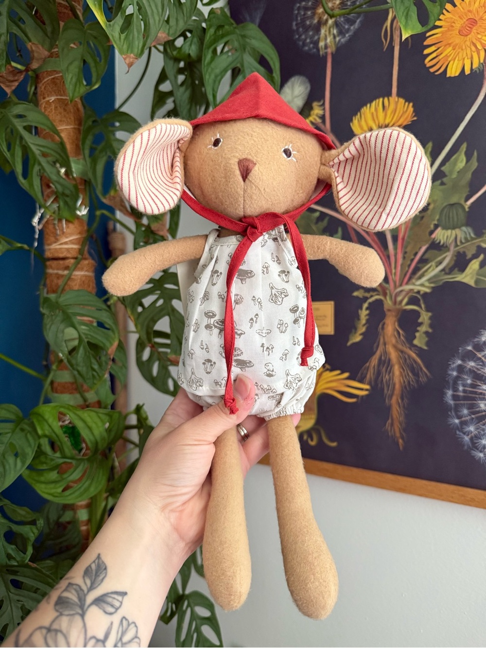 Hazel Village Annicke Mouse